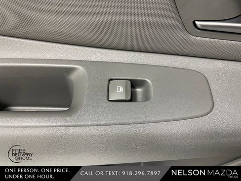 Used 2022 Hyundai Elantra SEL w/ Convenience Package image 34