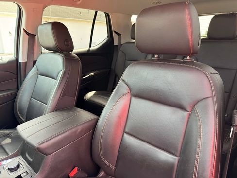 Used 2020 Chevrolet Traverse RS FWD image 20