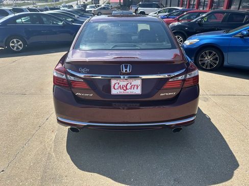 Used 2016 Honda Accord Sport image 4