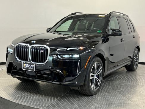 Used 2024 BMW X7 M60i w/ Executive Package image 3