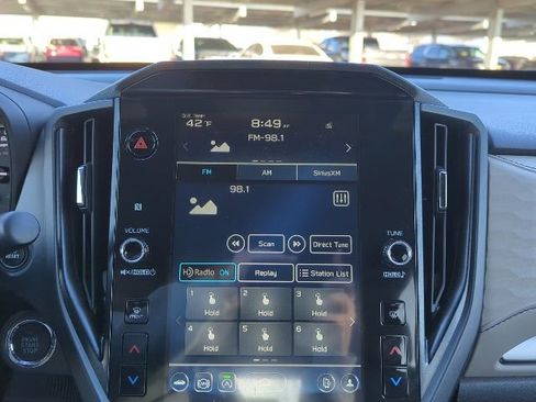 Used 2025 Subaru Forester Premium image 6