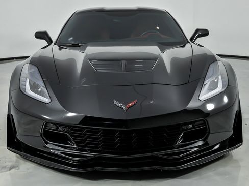 Used 2016 Chevrolet Corvette Z06 w/ 3LZ Preferred Equipment Group image 5