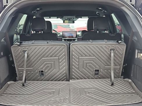 Used 2025 Ford Explorer ST-Line w/ Premium Package image 6