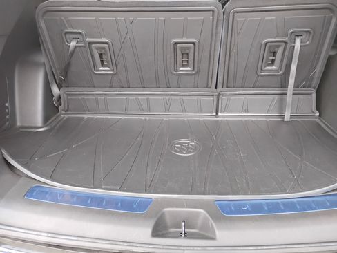 Used 2023 Buick Enclave Essence image 22