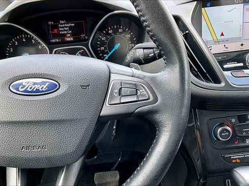Used 2017 Ford Escape Titanium AWD/4WD image 19