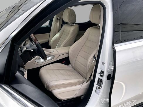 Used 2022 Mercedes-Benz GLS 450 4MATIC image 8