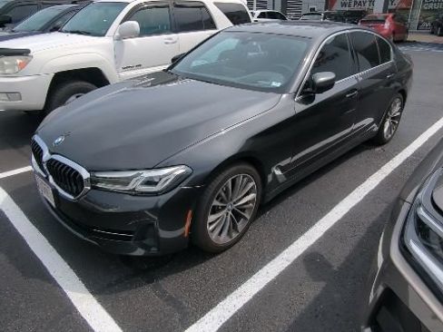 Used 2021 BMW 540i xDrive w/ Executive Package AWD/4WD image 2