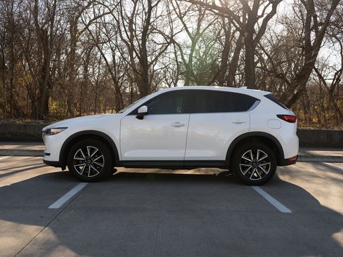 Used 2017 MAZDA CX-5 Grand Touring w/ Premium Package image 6