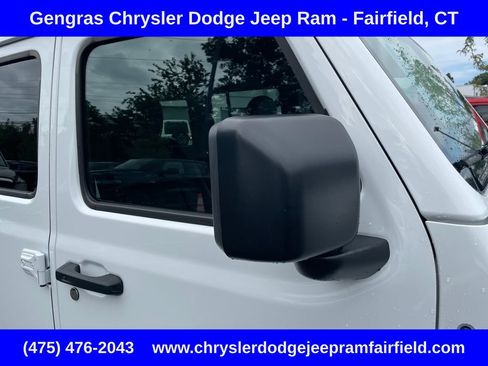 Used 2024 Jeep Wrangler Unlimited AWD/4WD image 16