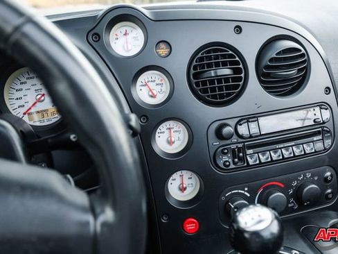 Used 2003 Dodge Viper SRT-10 image 14