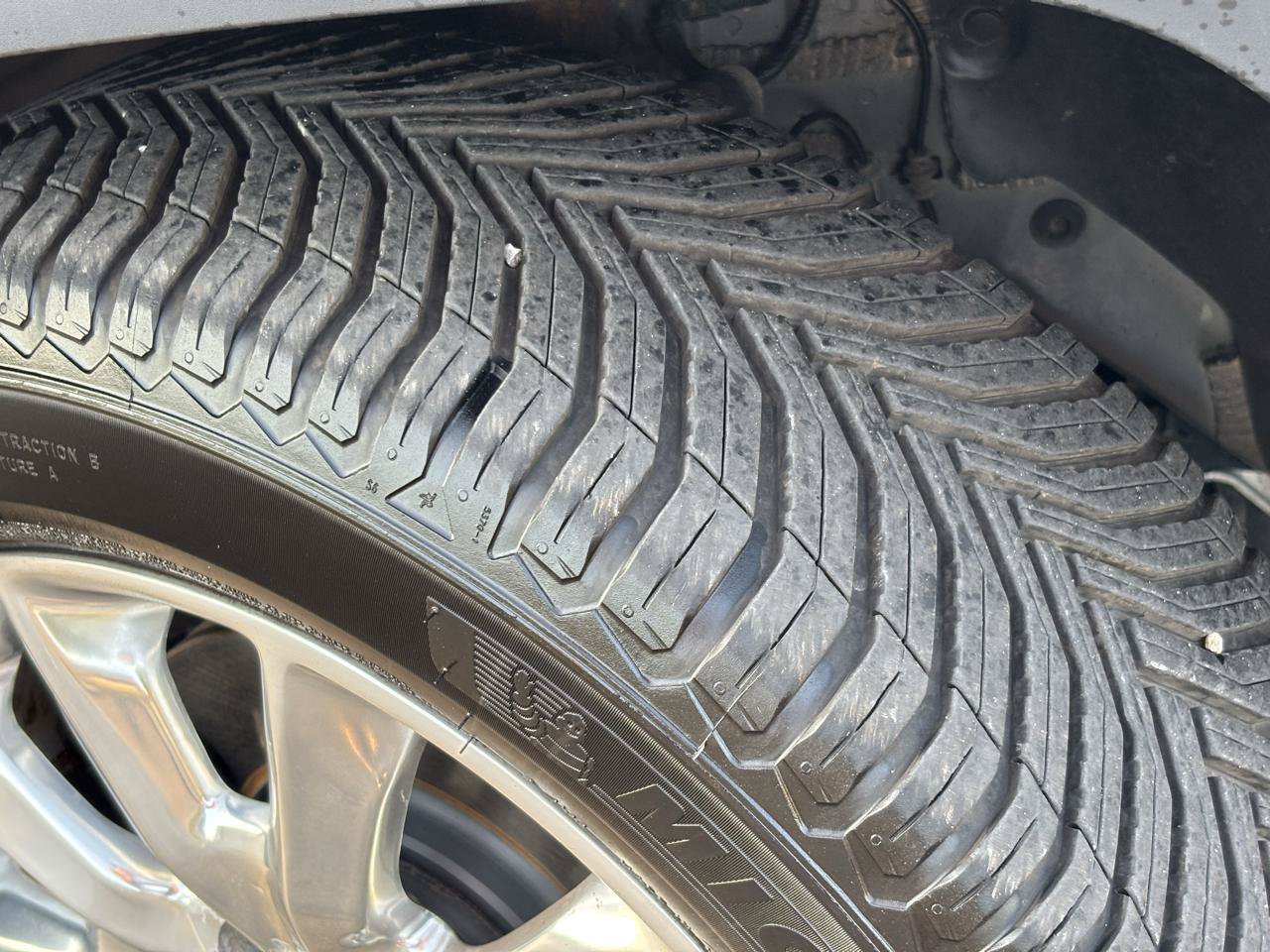Used 2017 Jeep Cherokee Limited AWD/4WD image 49