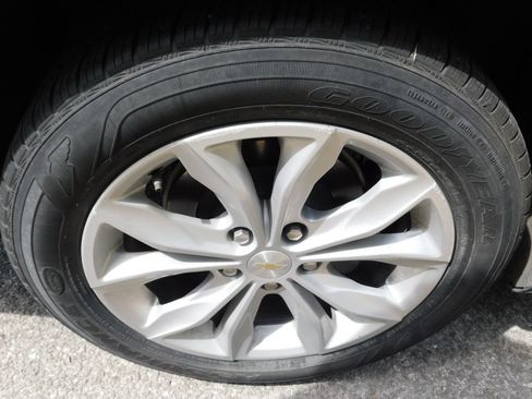 Used 2025 Chevrolet Malibu LT FWD image 7