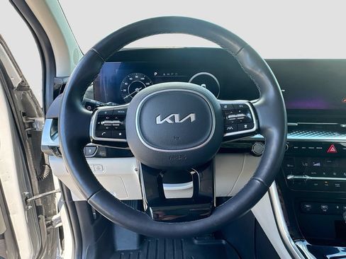 Certified 2024 Kia Carnival SX Prestige FWD image 14