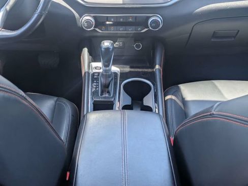 Used 2024 Nissan Altima 2.5 SR FWD image 18