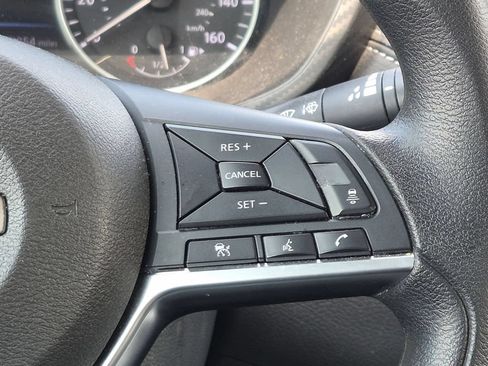 Used 2024 Nissan Sentra SV FWD image 17