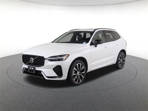 Certified 2023 Volvo XC60 B5 Plus w/ Climate Package image 1