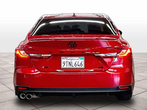 Used 2025 Toyota Camry SE w/ Convenience Package FWD image 7