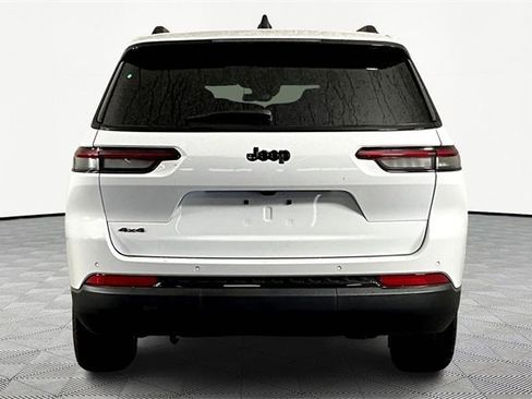 New 2025 Jeep Grand Cherokee L Altitude image 5