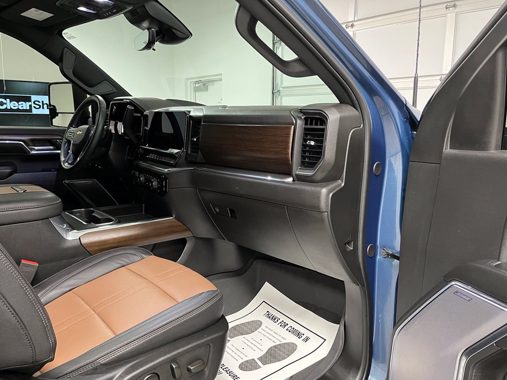 Used 2024 Chevrolet Silverado 2500 High Country w/ Technology Package AWD/4WD image 57