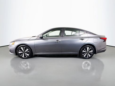 Used 2022 Nissan Altima 2.5 SV FWD image 6