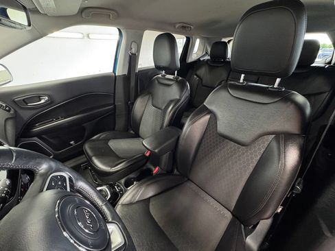 Used 2018 Jeep Compass Latitude w/ Popular Equipment Group AWD/4WD image 13