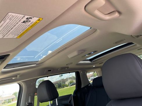 New 2026 Kia Carnival SX Prestige FWD image 10