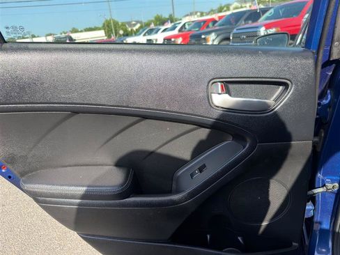 Used 2017 Kia Forte LX FWD image 16
