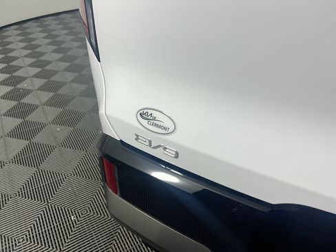 New 2026 Kia EV9 GT-Line AWD/4WD image 5