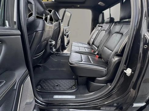 Used 2019 RAM 1500 Limited AWD/4WD image 10