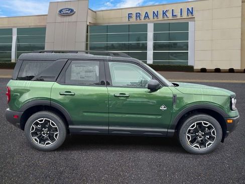 New 2025 Ford Bronco Sport Outer Banks w/ Outer Banks Tech Package+ AWD/4WD image 8