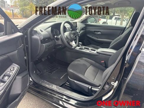 Used 2023 Nissan Sentra SV FWD image 7