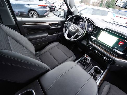 Used 2025 GMC Sierra 1500 Elevation image 35