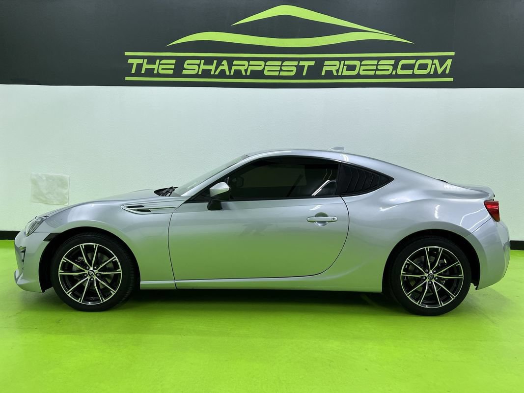 Used 2020 Toyota 86 RWD image 6