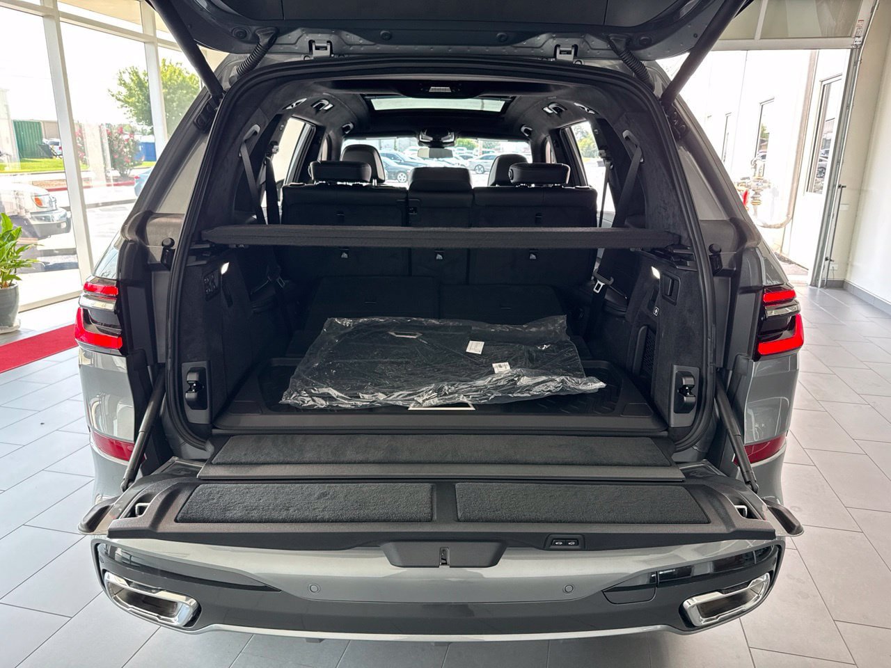 New 2026 BMW X7 xDrive40i w/ Executive Package AWD/4WD image 10