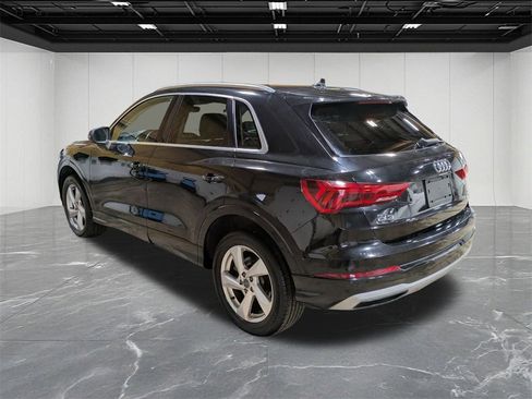 Used 2020 Audi Q3 2.0T Premium image 3
