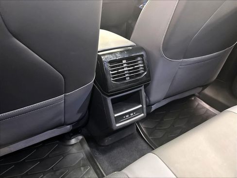 Used 2023 Volkswagen ID.4 Pro S RWD image 13