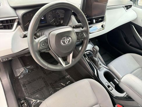 Used 2024 Toyota Corolla SE FWD image 4