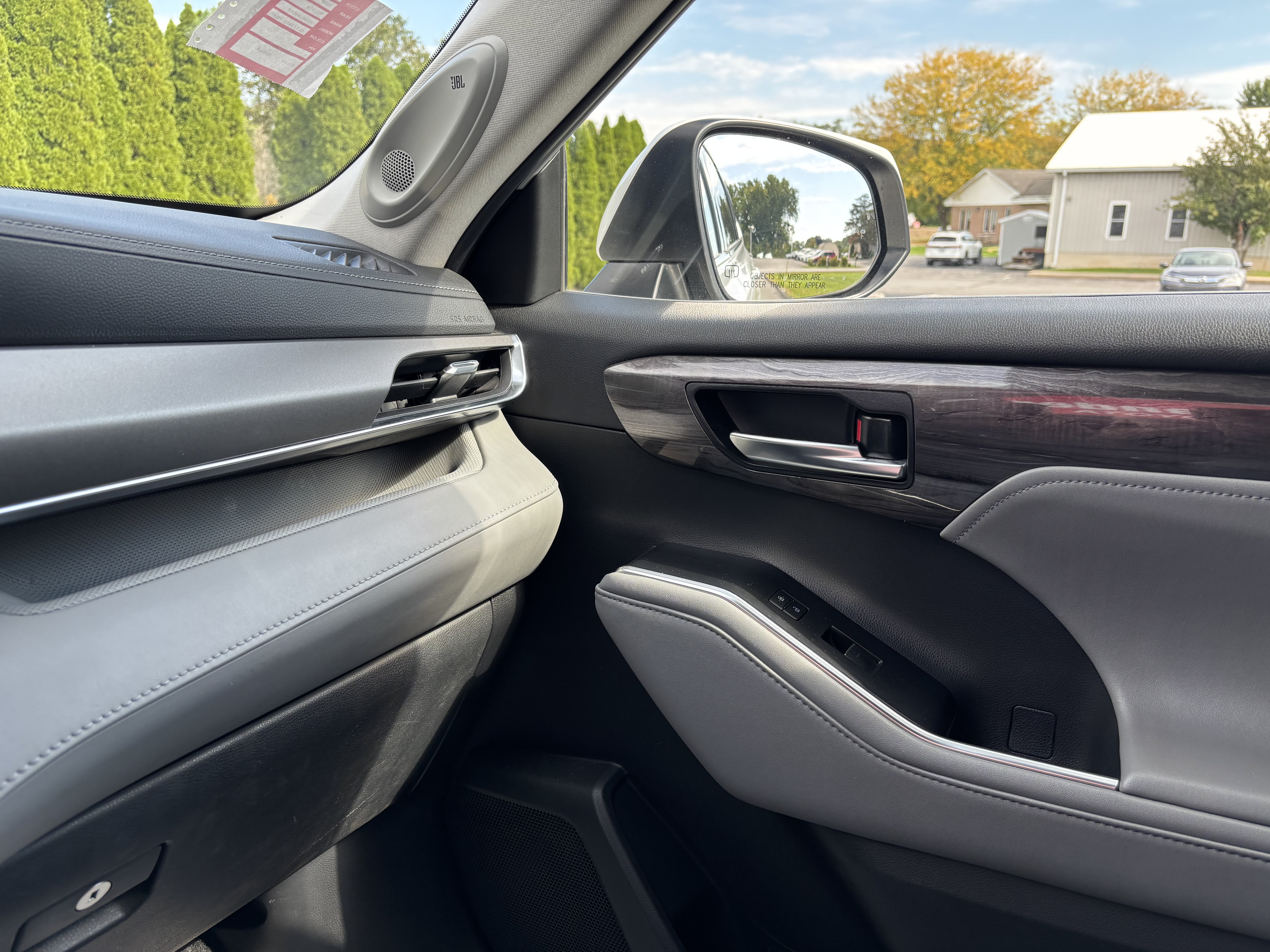Used 2020 Toyota Highlander Limited AWD/4WD image 24