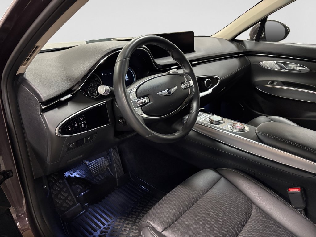 Used 2023 Genesis GV70 2.5T w/ Select Package AWD/4WD image 30