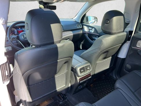 Certified 2026 Mercedes-Benz GLS 450 4MATIC image 19