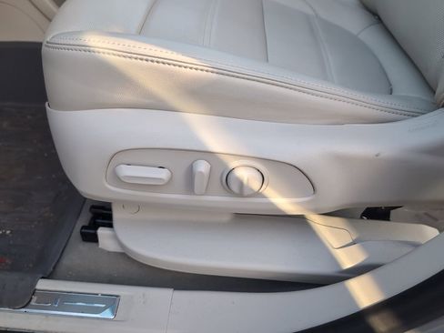 Used 2023 GMC Acadia Denali w/ Denali Ultimate Package image 22