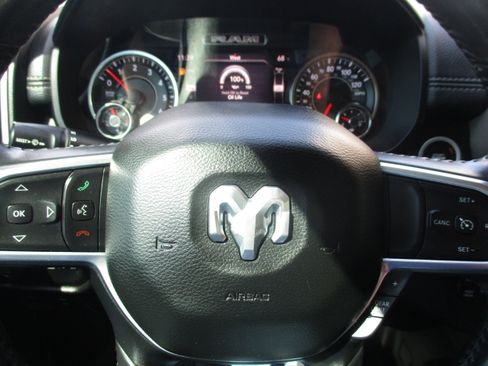 Used 2020 RAM 1500 Laramie image 27