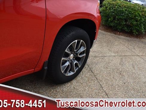Used 2023 Chevrolet Silverado 1500 LT AWD/4WD image 12