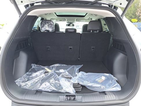 New 2025 Ford Escape PHEV w/ PHEV Premium Package image 11