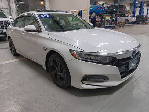 Used 2018 Honda Accord EX image 3