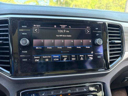Used 2021 Volkswagen Atlas SEL Premium AWD/4WD image 10