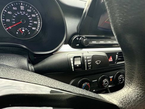 Used 2024 Kia Forte LXS w/ LXS Technology Package image 29