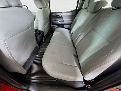 Certified 2017 Toyota Tacoma SR w/ Tow Package image 21