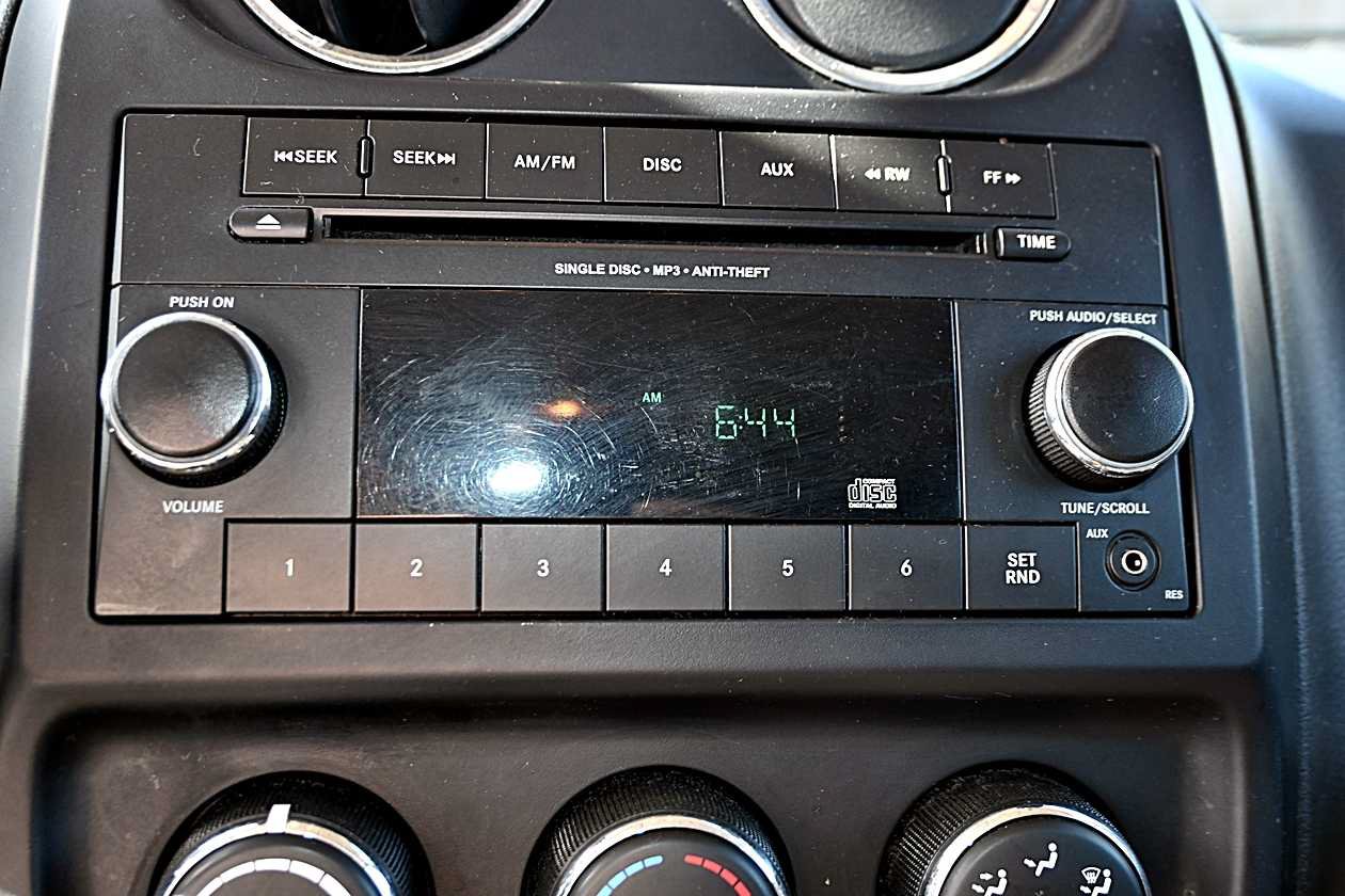 Used 2014 Jeep Patriot Sport w/ Power Value Group FWD image 20