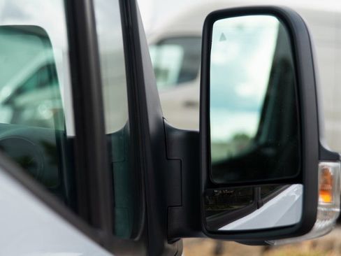 Used 2024 Mercedes-Benz Sprinter 3500 image 21